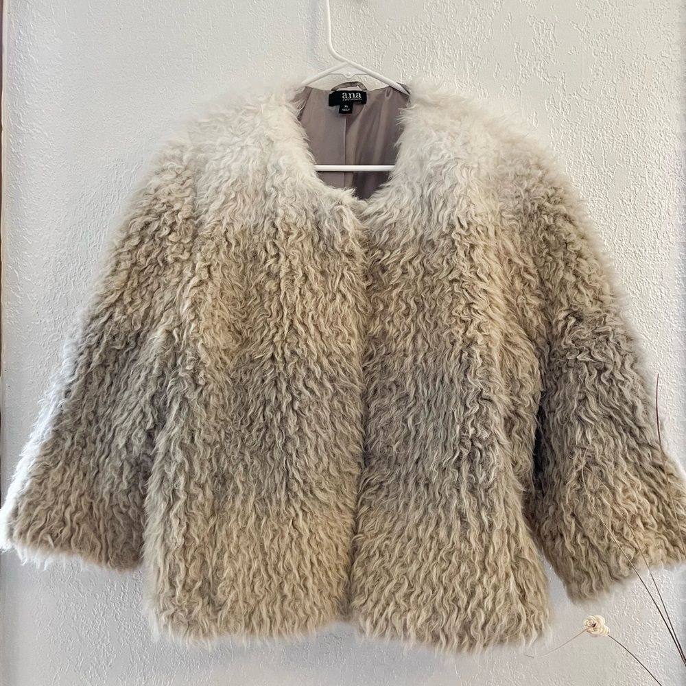 Cropped Faux Fur Ombré Insulated Jacket in Taupe